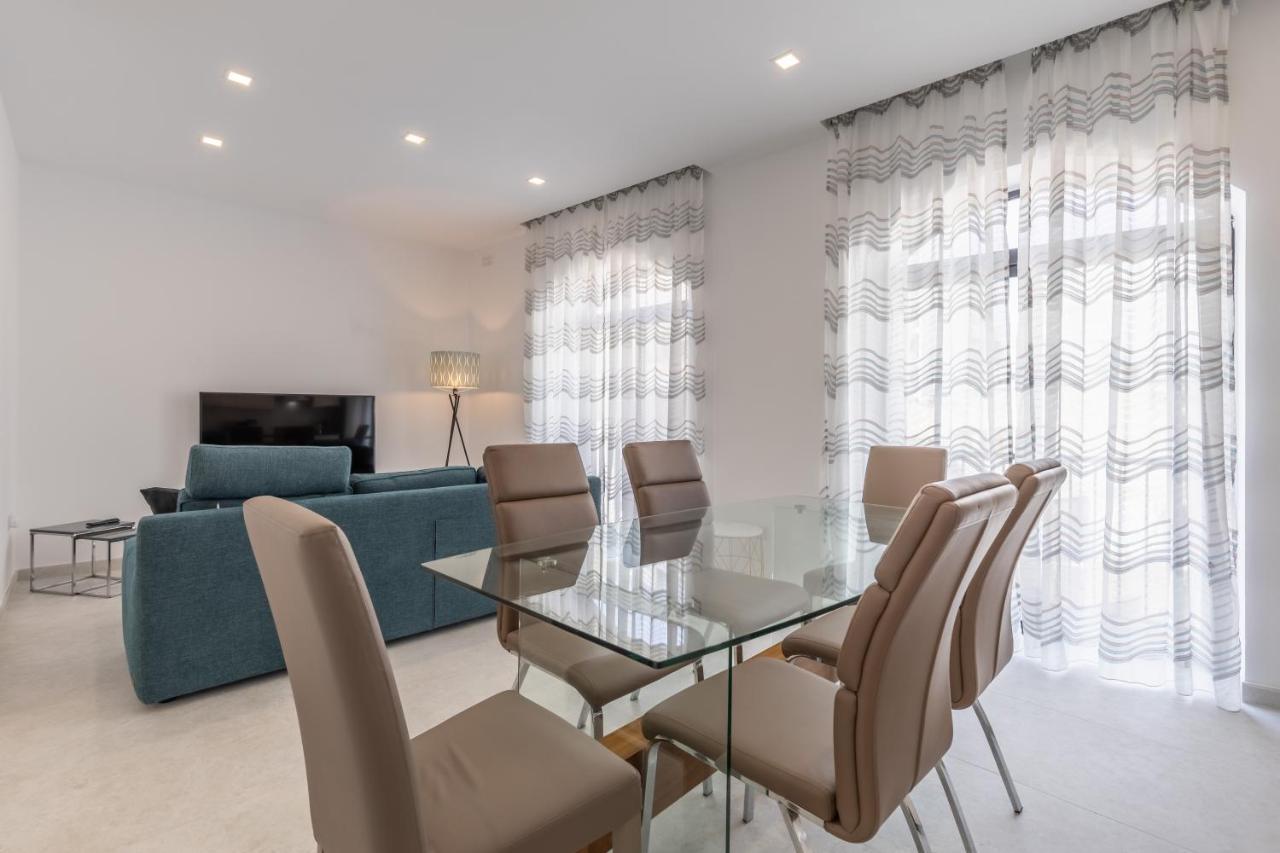 Saint Julian's St Julians Apartment מראה חיצוני תמונה