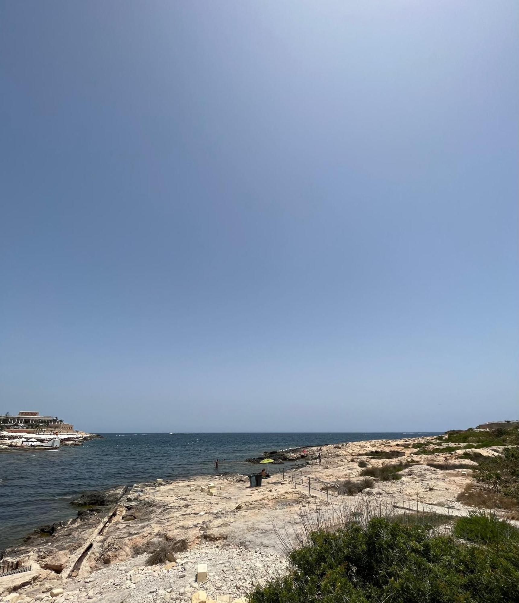 Saint Julian's St Julians Apartment מראה חיצוני תמונה