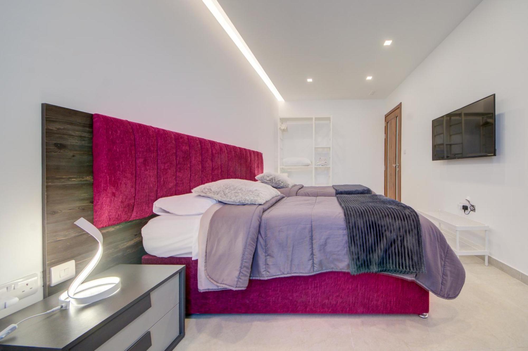 Saint Julian's St Julians Apartment מראה חיצוני תמונה