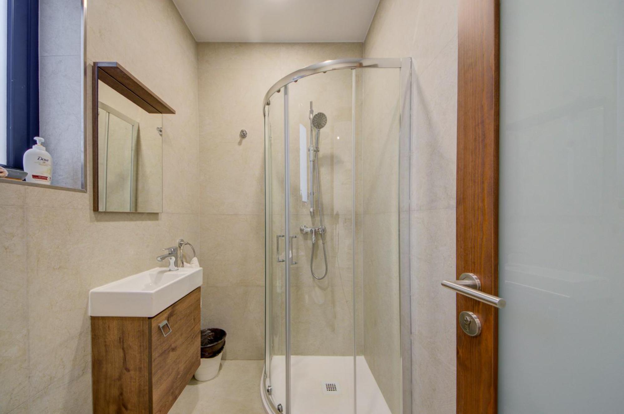 Saint Julian's St Julians Apartment מראה חיצוני תמונה